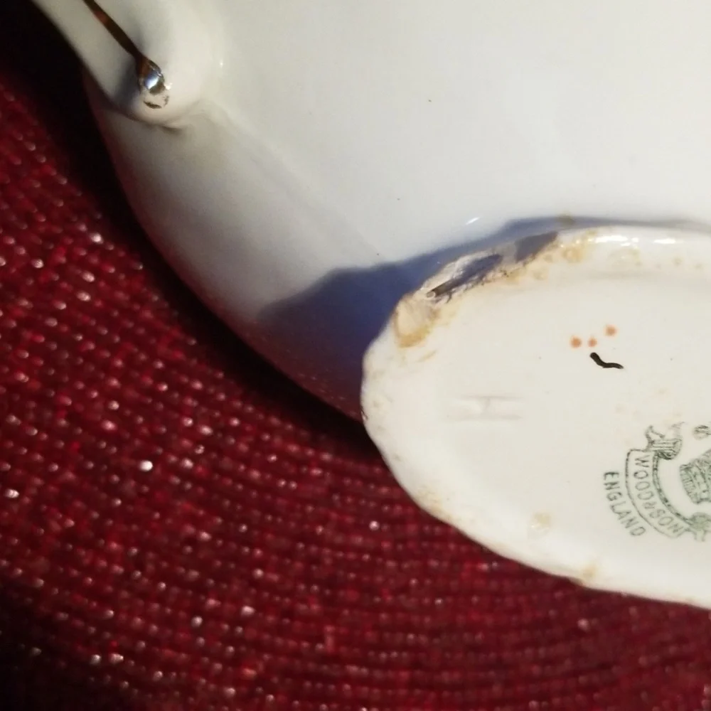 Royal‎ semi porcelain gravy dish wood&son England
